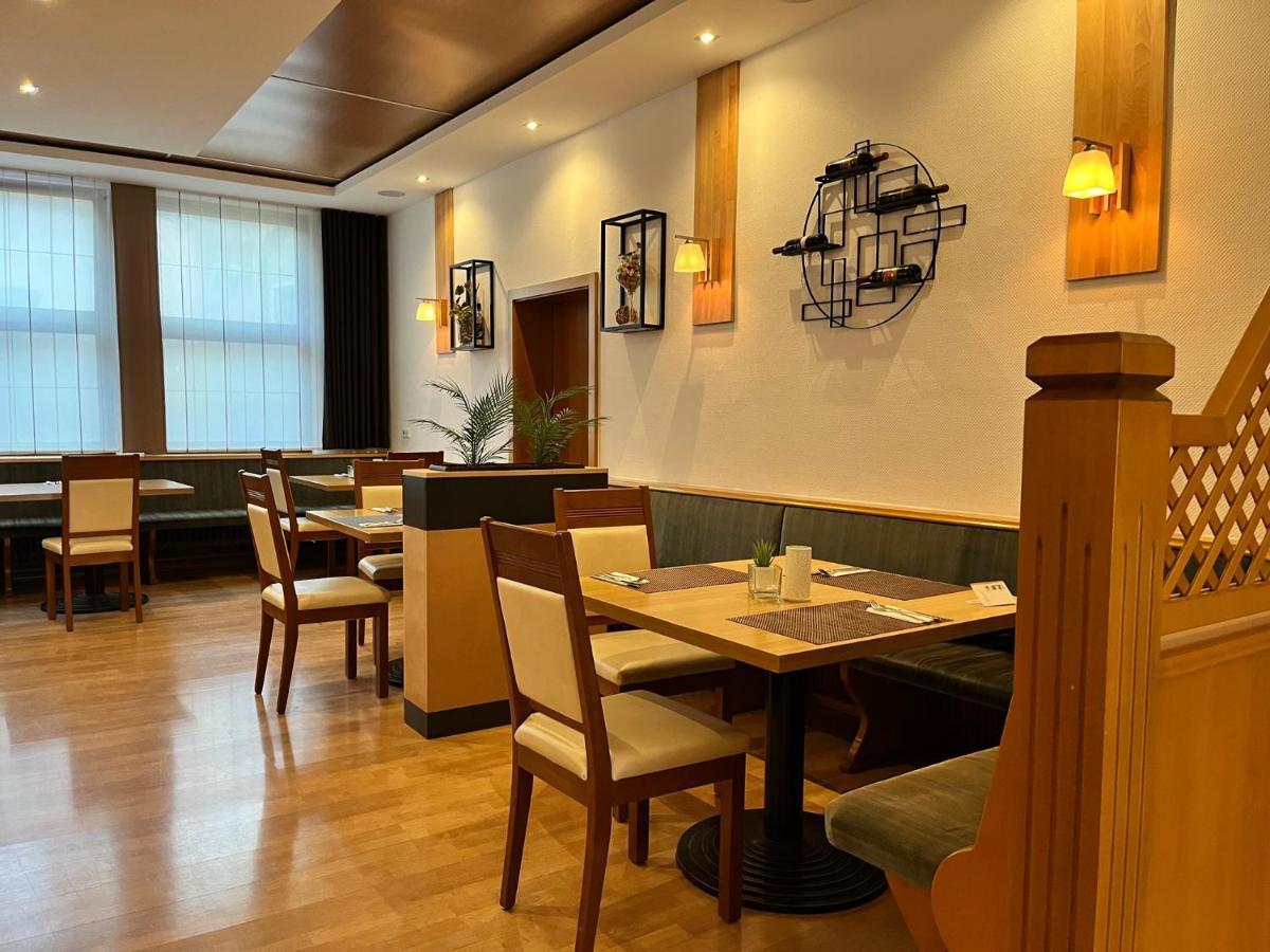 Hotel Restaurant Kreuz *